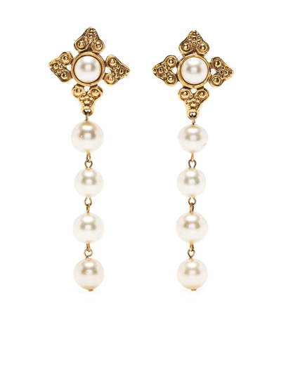 Pre-owned Chanel 1980s Faux-pearl Dangle Clip-on Earrings In Gold