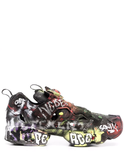 Vetements Graffiti-print Low-top Sneakers In Schwarz