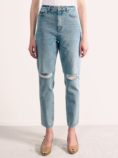 Amendi Rosie Mom Jeans In Light Blue