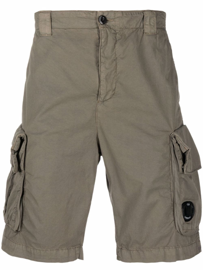 C.p. Company Twill Shorts Trousers In Army Green