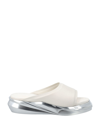 Alyx Sandales Diapositive Mono En Cuir In Tan Silver