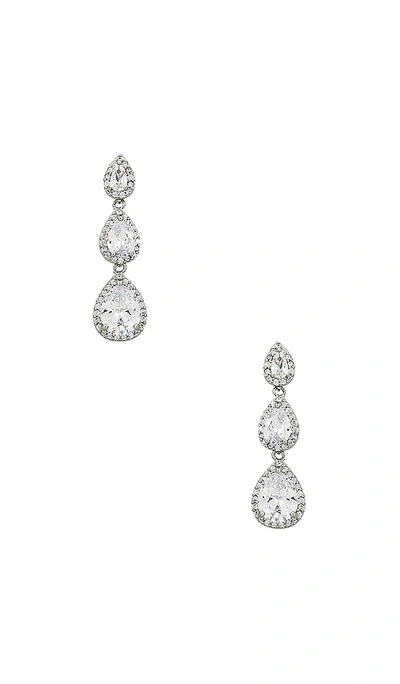 Shashi Avery Earrings In Metallic Silver
