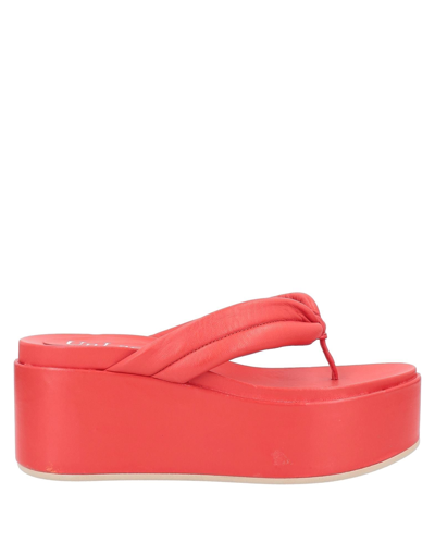 Unlace Toe Strap Sandals In Red
