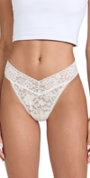 HANKY PANKY DAILY LACE ORIGINAL RISE THONG MARSHMALLOW