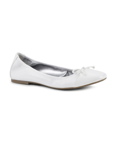 White Mountain Women's Sunnyside Ballet Flats In White