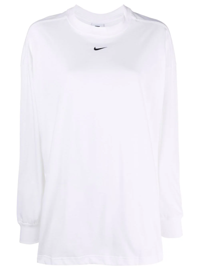 Nike Logo刺绣t恤 In Weiss