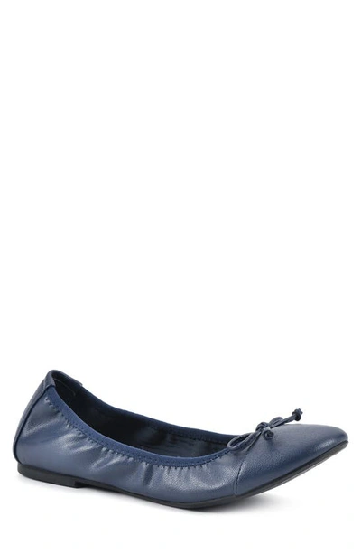 White Mountain Women's Sunnyside Ballet Flat Women's Shoes In Navy/ Smooth