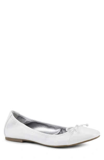 White Mountain Sunnyside Ii Ballet Flat In White/ White/ Patent