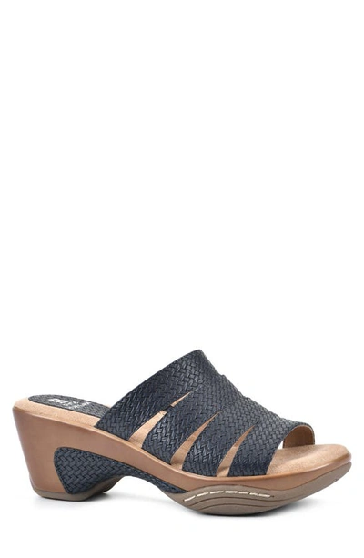 White Mountain Valora Wedge Sandal In Navy/ Woven