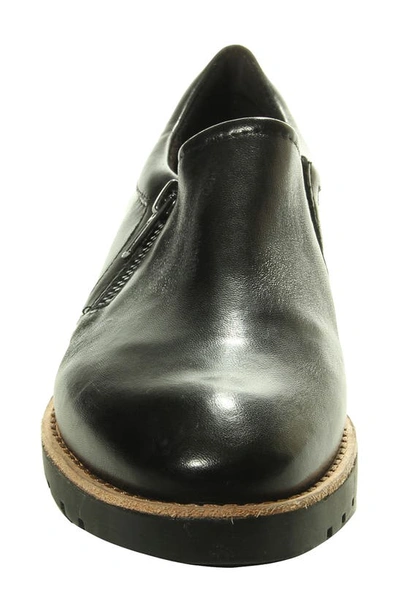 Vaneli Jenda Slip-on In Black Leather