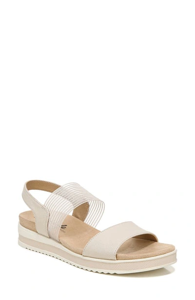 Lifestride Shoes Zing Slingback Sandal In Beige