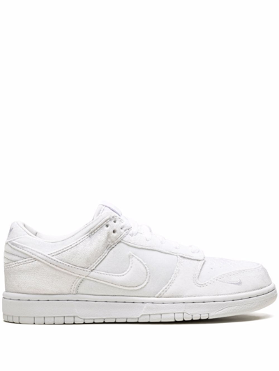 Nike Dunk Low Trainers In White