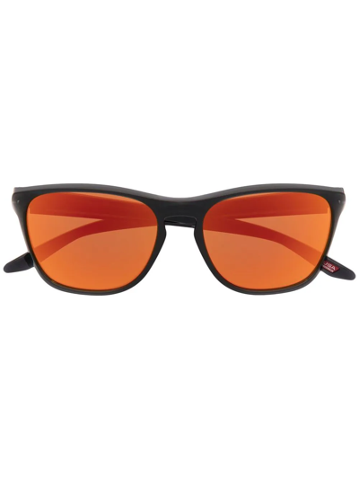 Oakley Mirrored-lense Sunglasses In Schwarz
