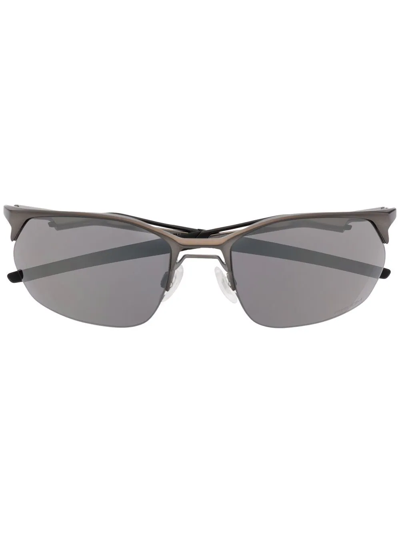 Oakley Cat-eye Tinted Sunglasses In Silver