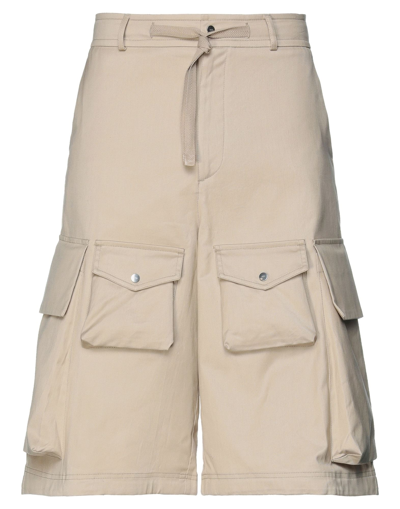 Moncler Cropped Pants In Beige
