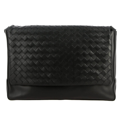 Bottega Veneta Mens Black Intrecciato Weave Messenger Bag