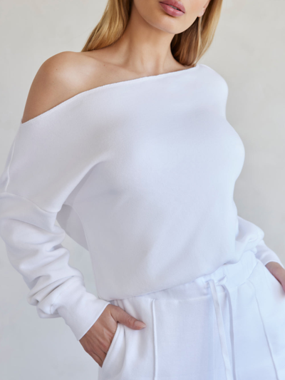 Carbon38 Off Shoulder Sweatshirt In White