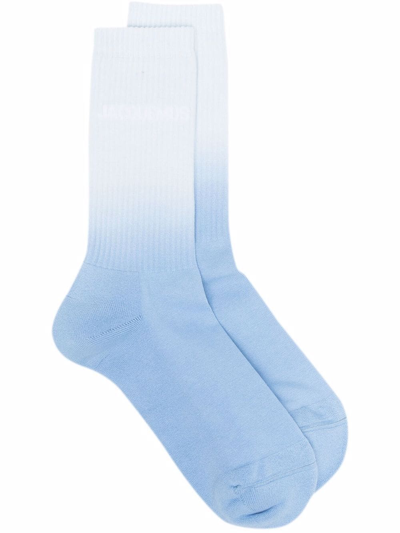 Jacquemus Ribbed Dégradé Cotton-blend Socks In Blu