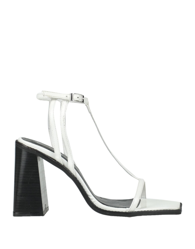 Chio Sandals In White