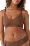 TRUE & CO. TRUE BODY BOOST CONVERTIBLE BRALETTE