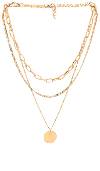 8 Other Reasons Layered Chain Necklace In Metallic Gold