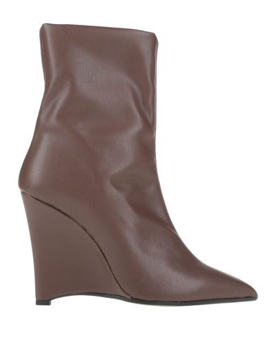 Islo Isabella Lorusso Ankle Boots In Brown