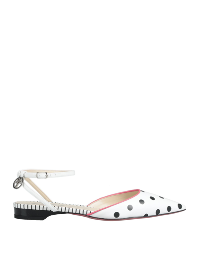 Manila Grace Ballet Flats In White