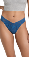 Hanky Panky Stretch Lace Traditional-rise Thong In Sea Blue