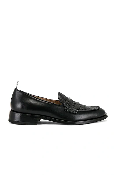 Thom Browne Grained Leather Penny Loafers In Black