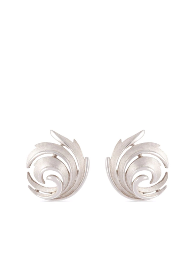 Pre-owned Susan Caplan Vintage 1970s Trifari Twirled Motif Clip-on Earrings In Silver