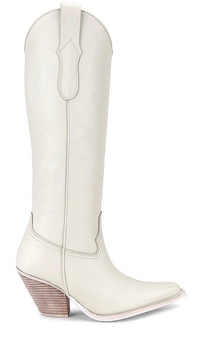 Toral Oslo Boot In White