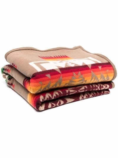 Pendleton All-over Jacquard Blanket In Braun