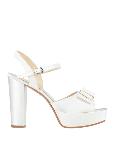 Carlo Pazolini Sandals In Ivory