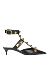 Valentino Garavani Roman Stud 40 Leather Pumps In Black