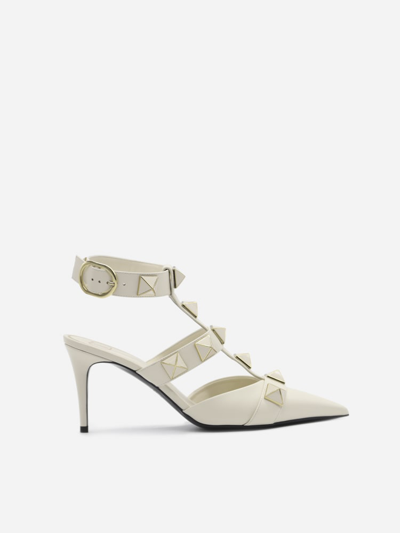 Valentino Garavani Roman Stud Décolleté In Leather In Ivory