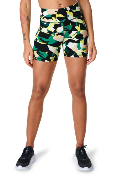 Sweaty Betty Power 6 Bike Shorts In Green Camo Figure Print