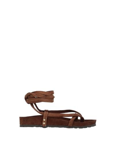 Unlace Toe Strap Sandals In Brown