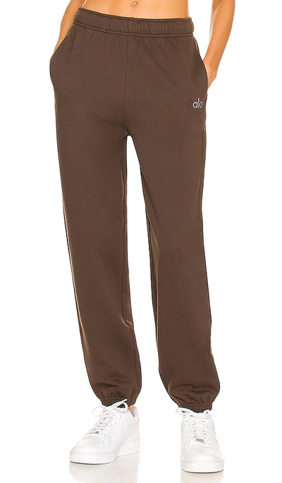 Alo Yoga Accolade High Rise Sweatpants In Brown