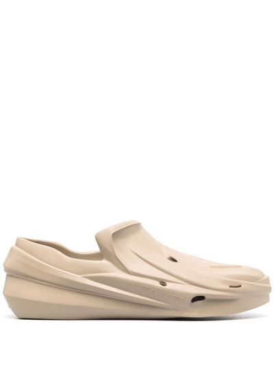 Alyx Mono Embossed-logo Slippers In Nude