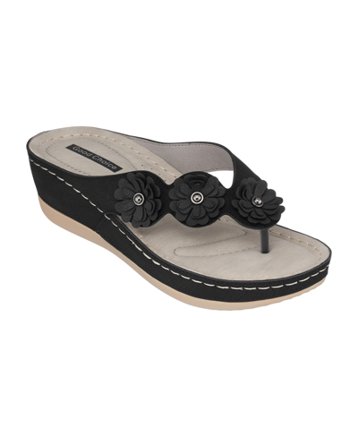 GC SHOES WOMEN'S AMMIE WEDGE SANDALS