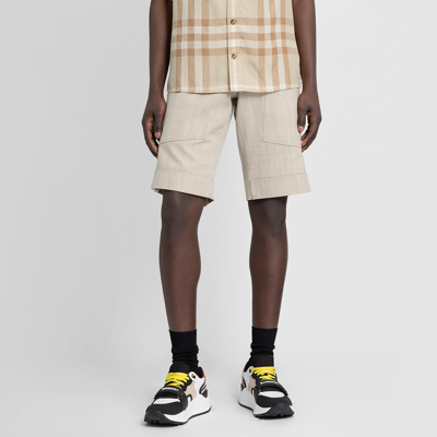 Burberry Cuff Detail Wool Cargo Shorts In Beige