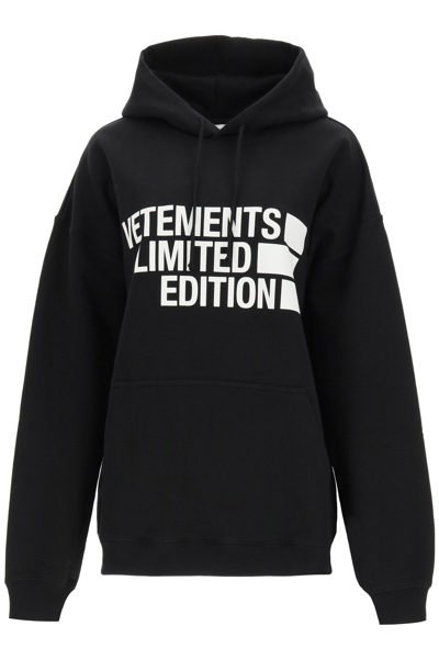Vetements Limited Edition Logo Print Oversized Sweatshirt In Black,white