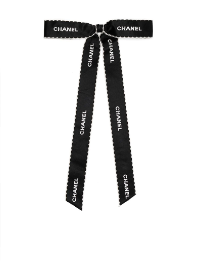 Pre-owned Chanel 1990-2000s Logo Ribbon Brooch In Black