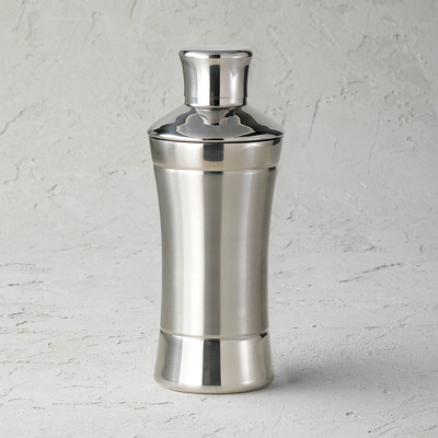 Frontgate Optima Cocktail Shaker In White (new)