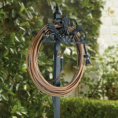 Frontgate Medallion Hose Station In Green