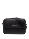 Michael Kors Textured Cow Leather Messenger Bag In Schwarz