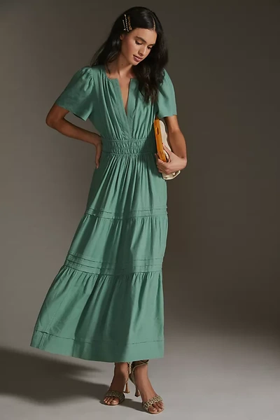 white christmas dresses 4130647160129_010_c2_2400x.jpg?v=1649121593