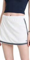 Tory Sport Tennisrock Aus Funktions-piqué Mit Seitenschlitz In Snow White/ Tory Navy