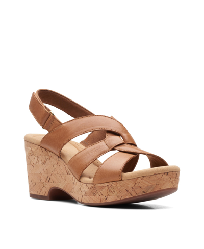 Clarks Women's Collection Giselle Beach Slingback Wedge Sandals Women's Shoes In Tan Leather