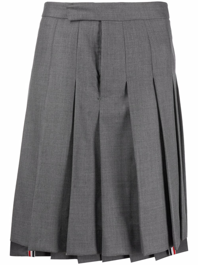 Thom Browne High-low Hem Pleated Skirt In Grey
